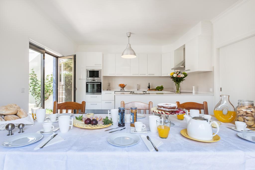 Beachouse - Surf, Bed & Breakfast Ericeira Exteriör bild