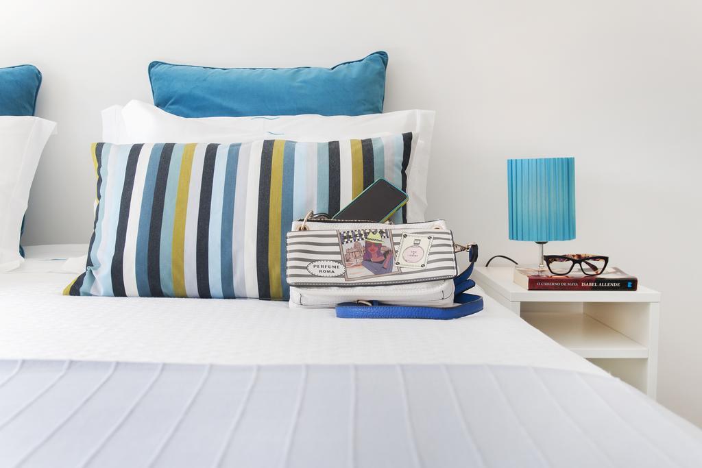 Beachouse - Surf, Bed & Breakfast Ericeira Rum bild