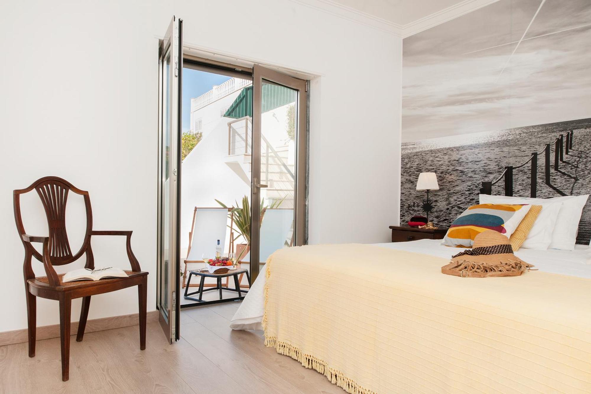Beachouse - Surf, Bed & Breakfast Ericeira Exteriör bild